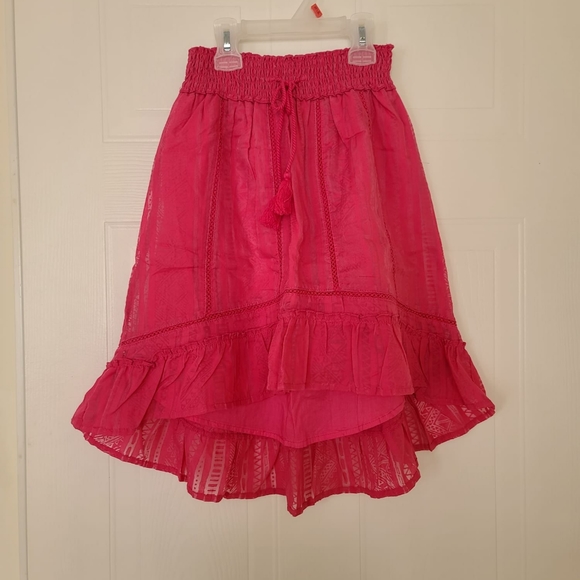 Aeropostale High Low Skirt. Colour Pink. Size XS. - Picture 2 of 6